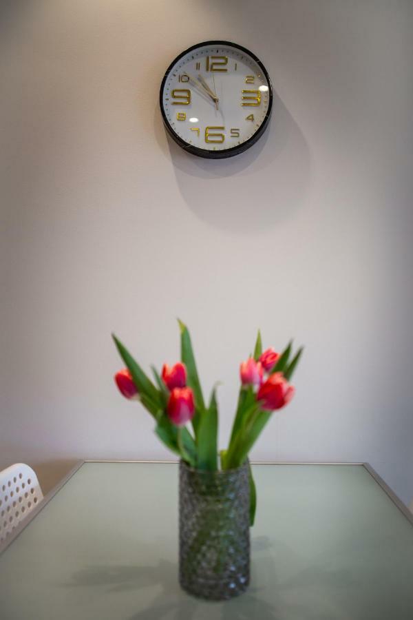 Apartament New Praga Near To Metro, Free Parking Varsó Kültér fotó