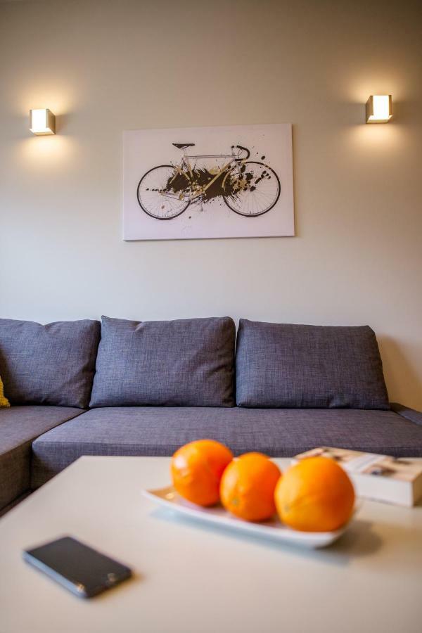 Apartament New Praga Near To Metro, Free Parking Varsó Kültér fotó